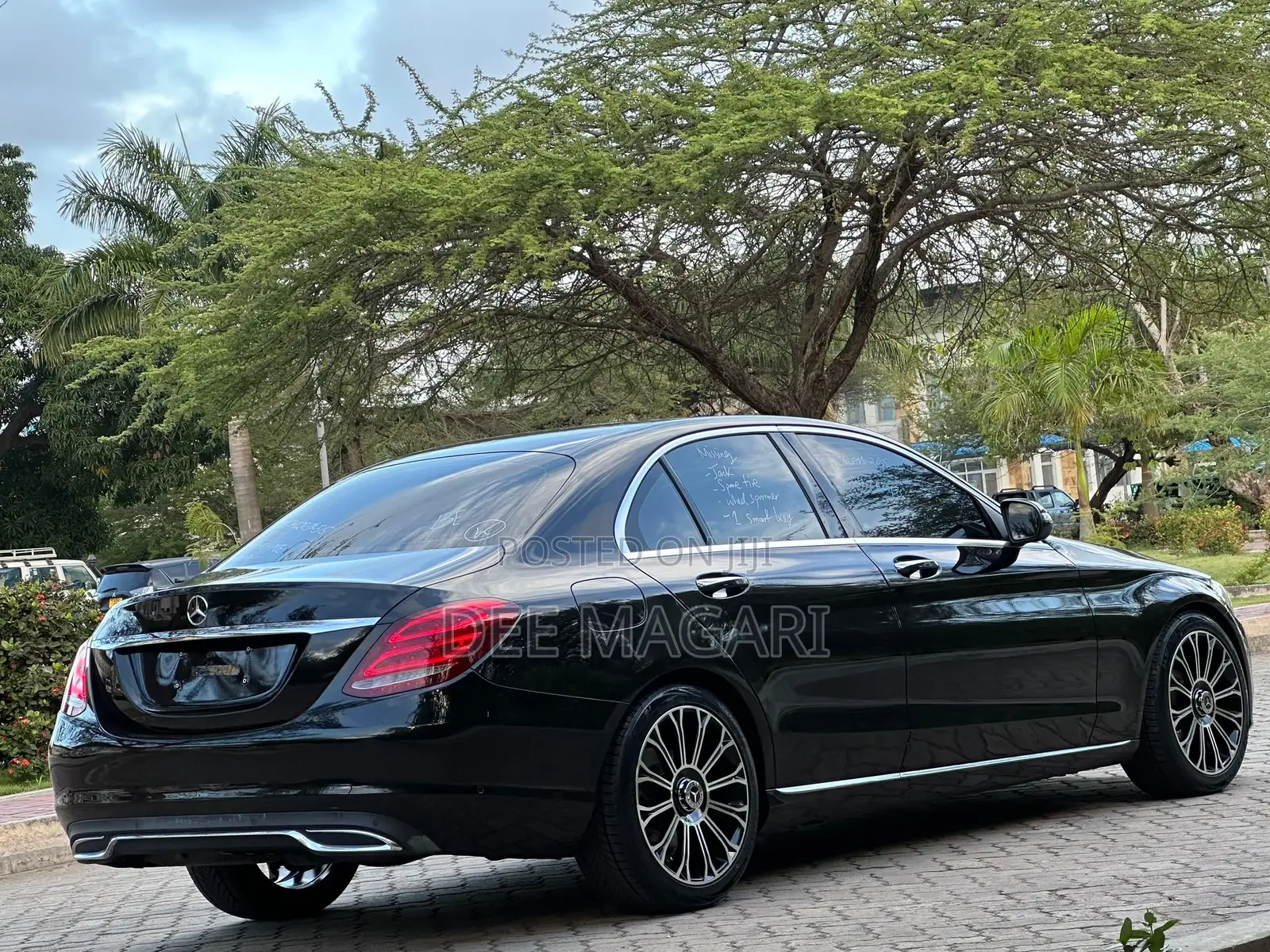Mercedes-Benz C200 2015 Black