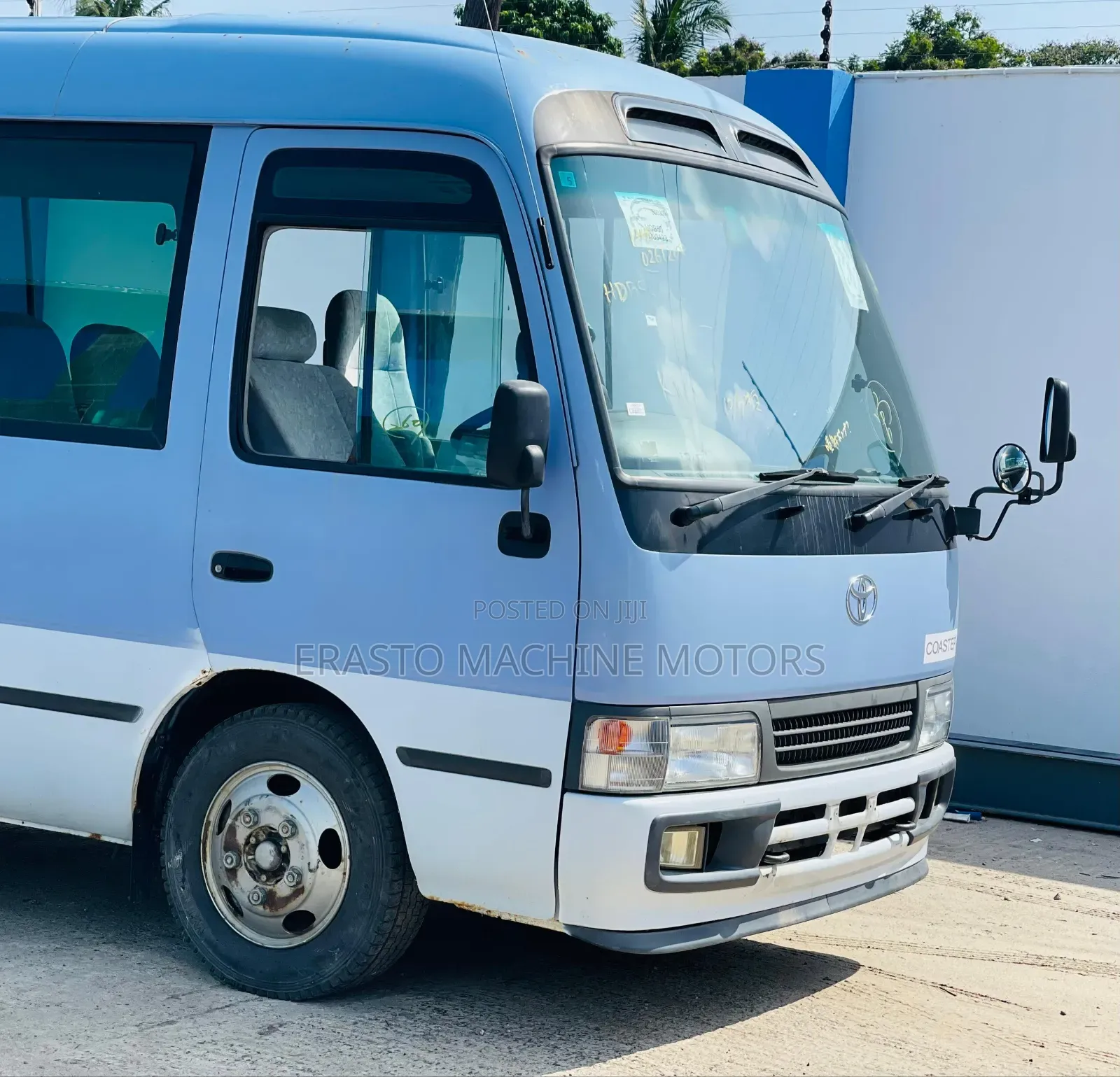Toyota Coaster 2005