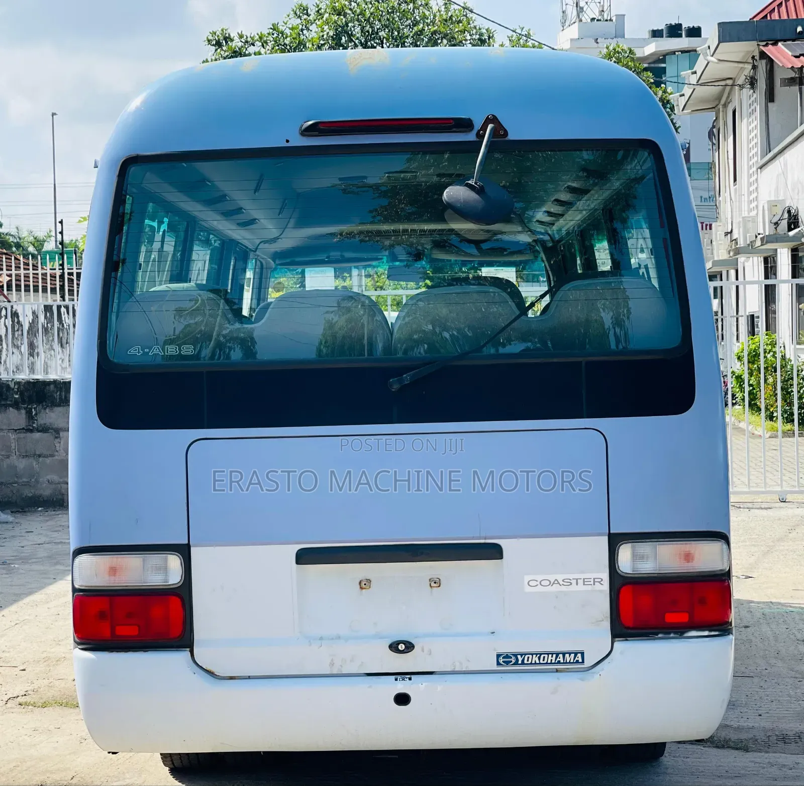 Toyota Coaster 2005