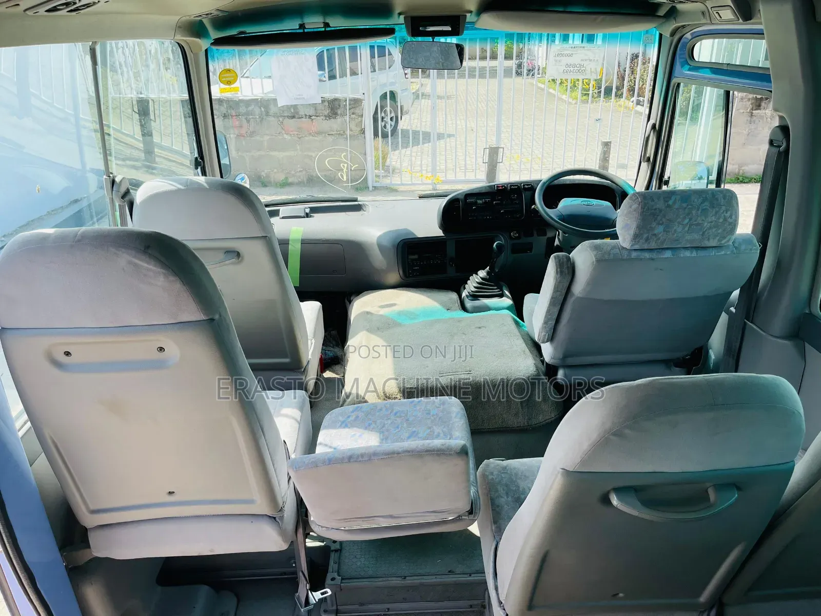 Toyota Coaster 2005