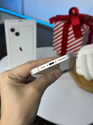 New Apple iPhone 13 128 GB White