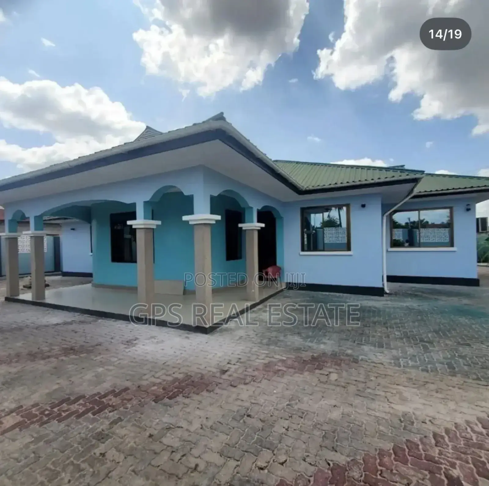 5bdrm House in Gongo La Mboto, Ilala for sale