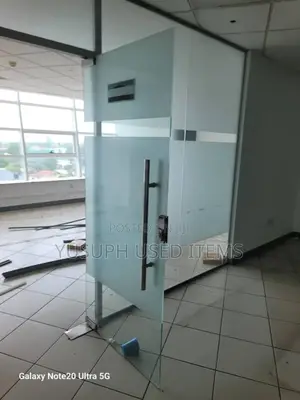 Frameless Mlango Kioo