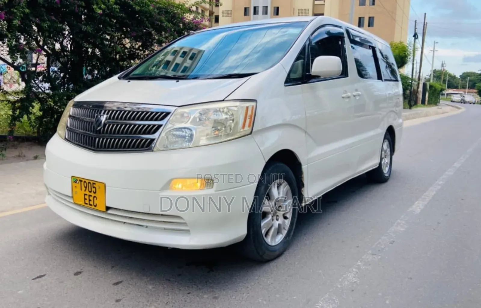 Toyota Alphard 2.4 Petrol AWD 2007 White