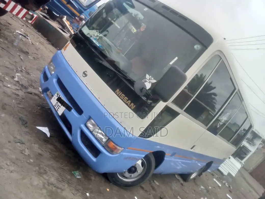 Nissan Civilian 2003 White