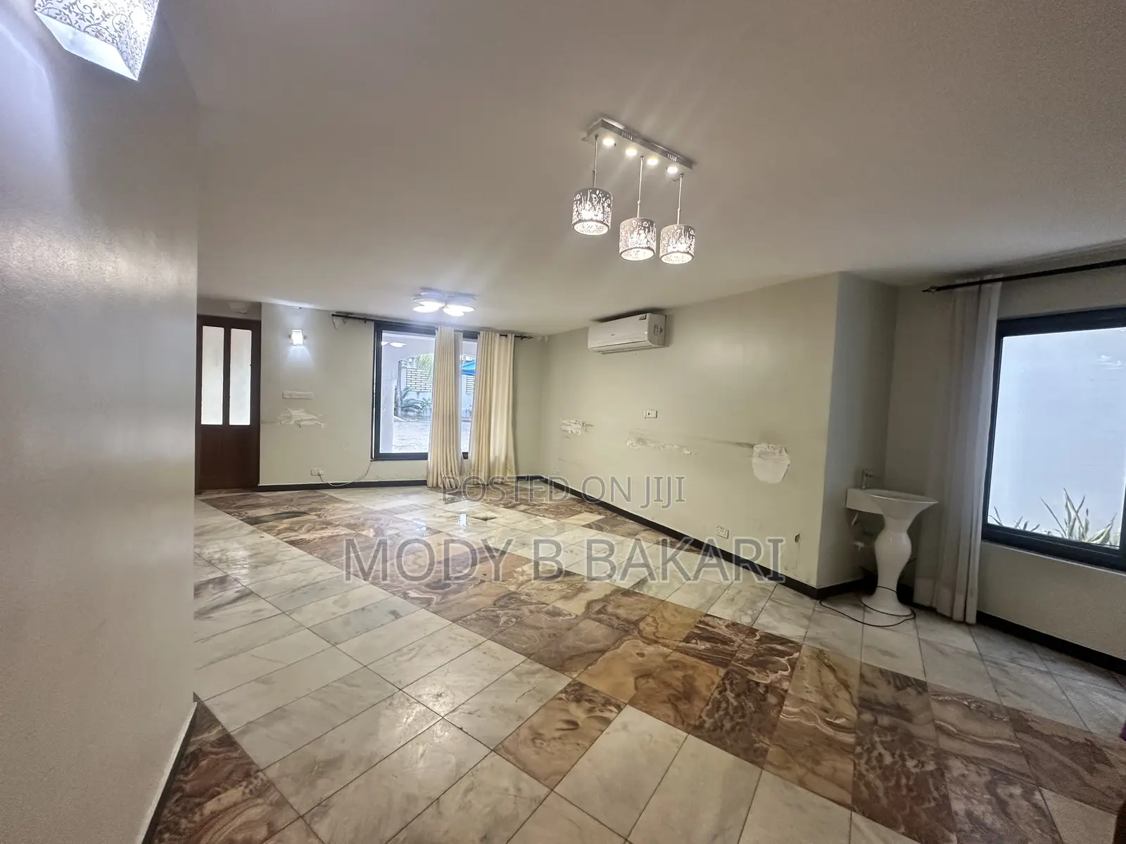 3bdrm House in Masaki for rent