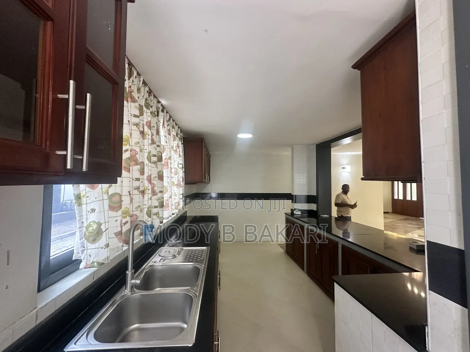 3bdrm House in Masaki for rent