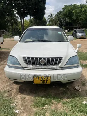 Toyota Harrier 2022 White