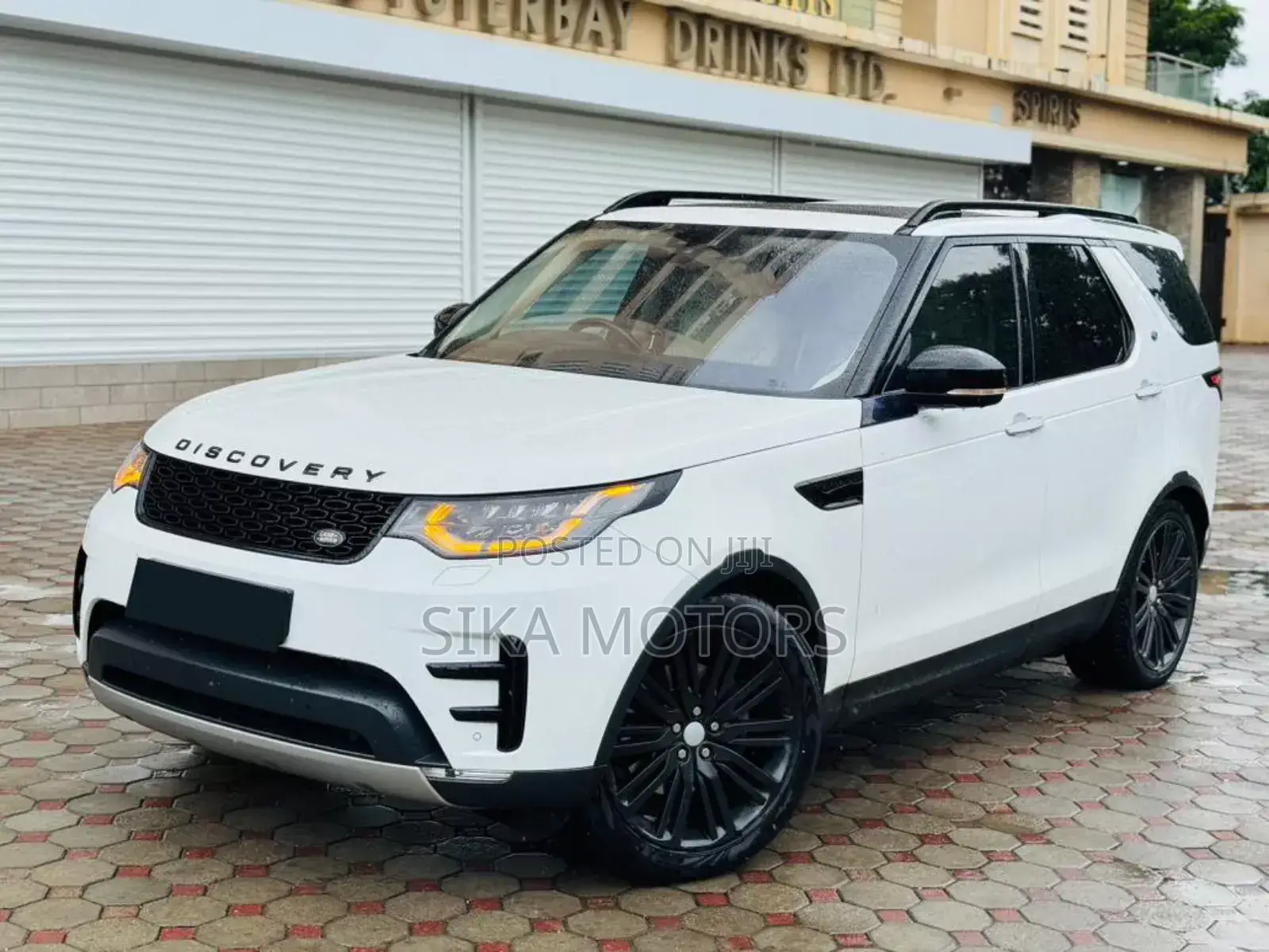 Land Rover Discovery HSE 4x4 2018 White