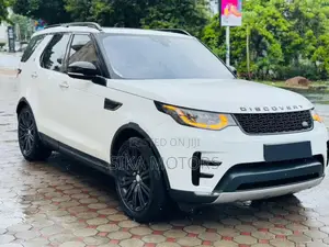 Land Rover Discovery HSE 4x4 2018 White