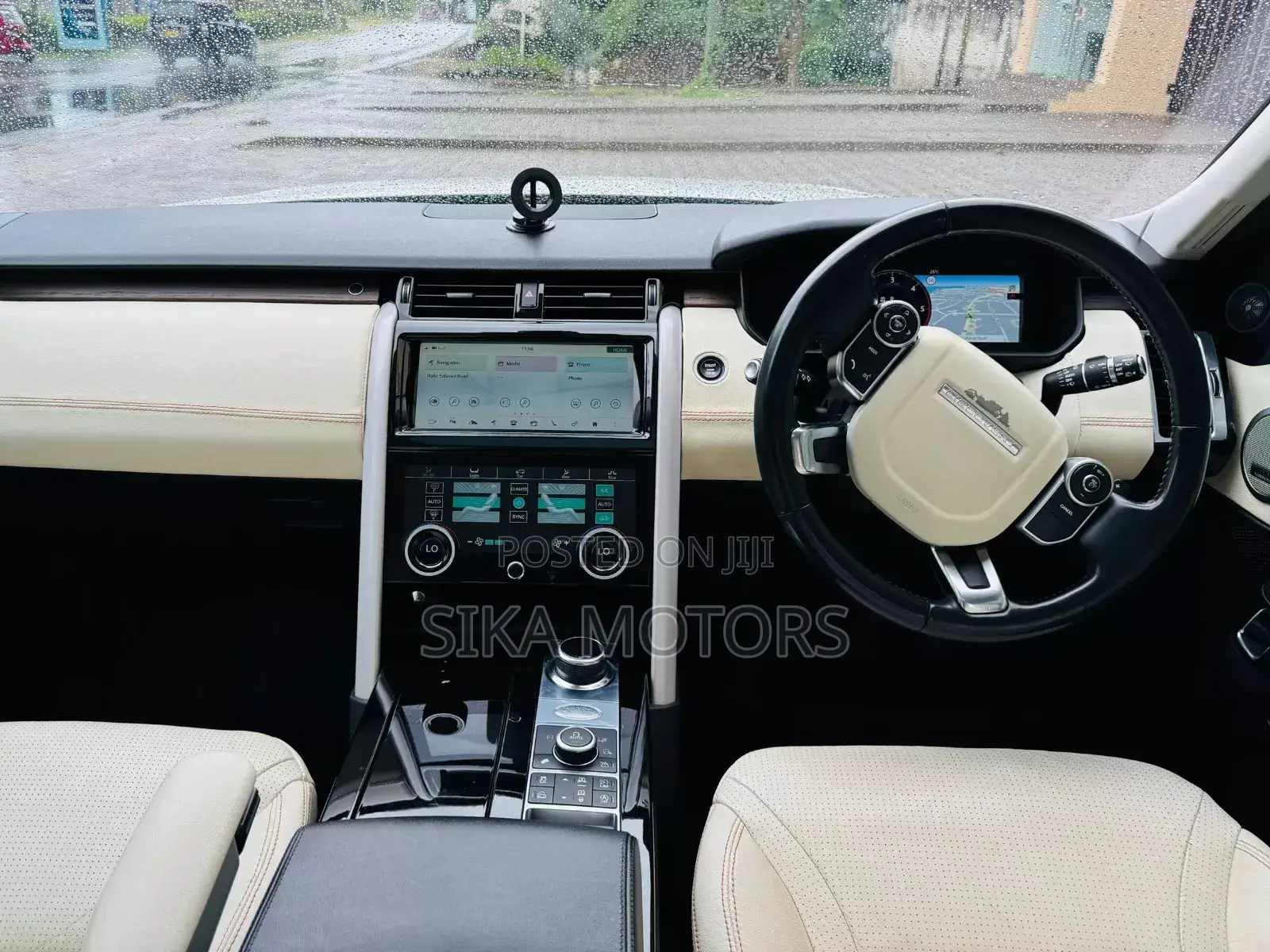Land Rover Discovery HSE 4x4 2018 White