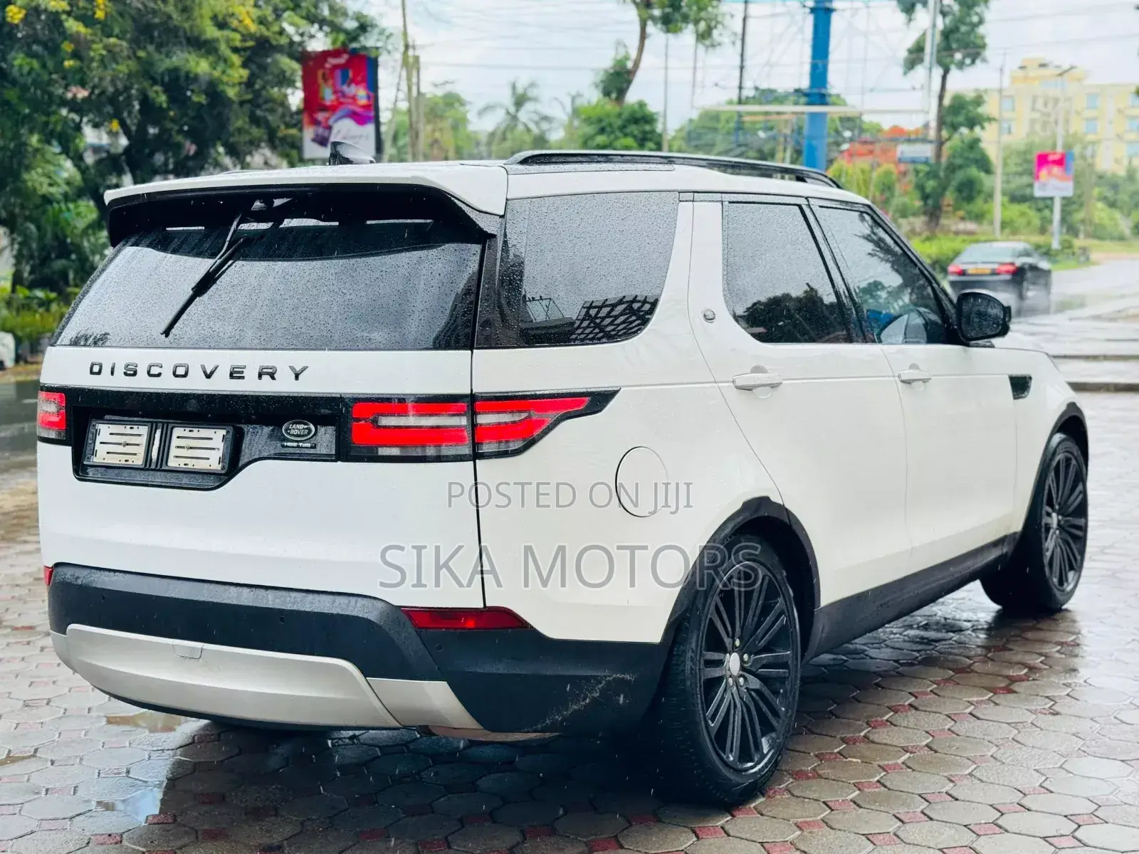 Land Rover Discovery HSE 4x4 2018 White
