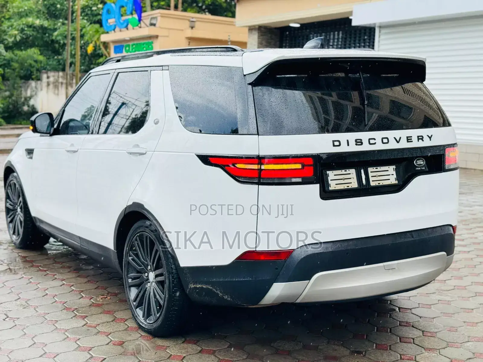 Land Rover Discovery HSE 4x4 2018 White