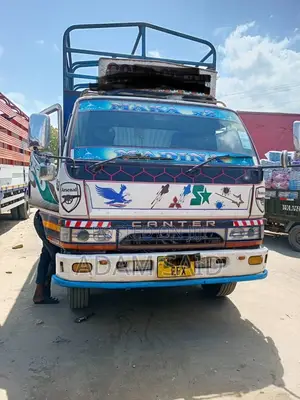 Mitsubishi Canter Inauzwa