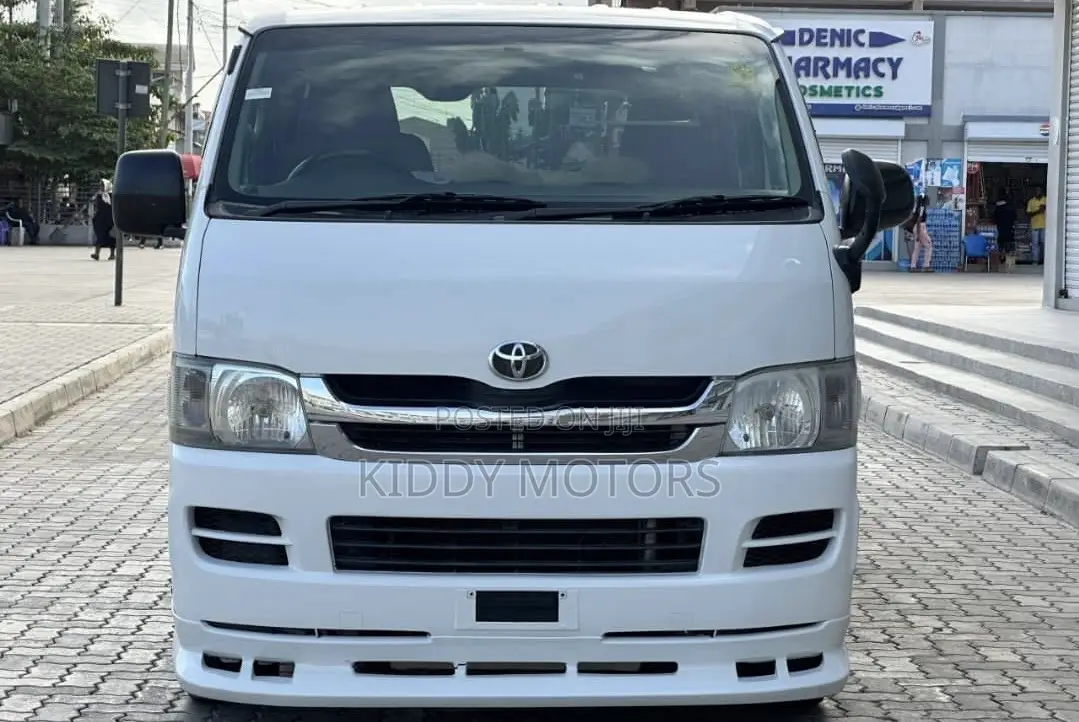 Toyota HiAce 2008 Pearl