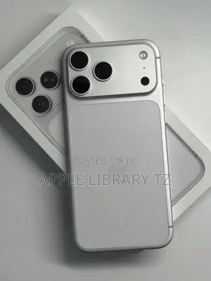 New Apple iPhone 17 Pro Max 256 GB Silver
