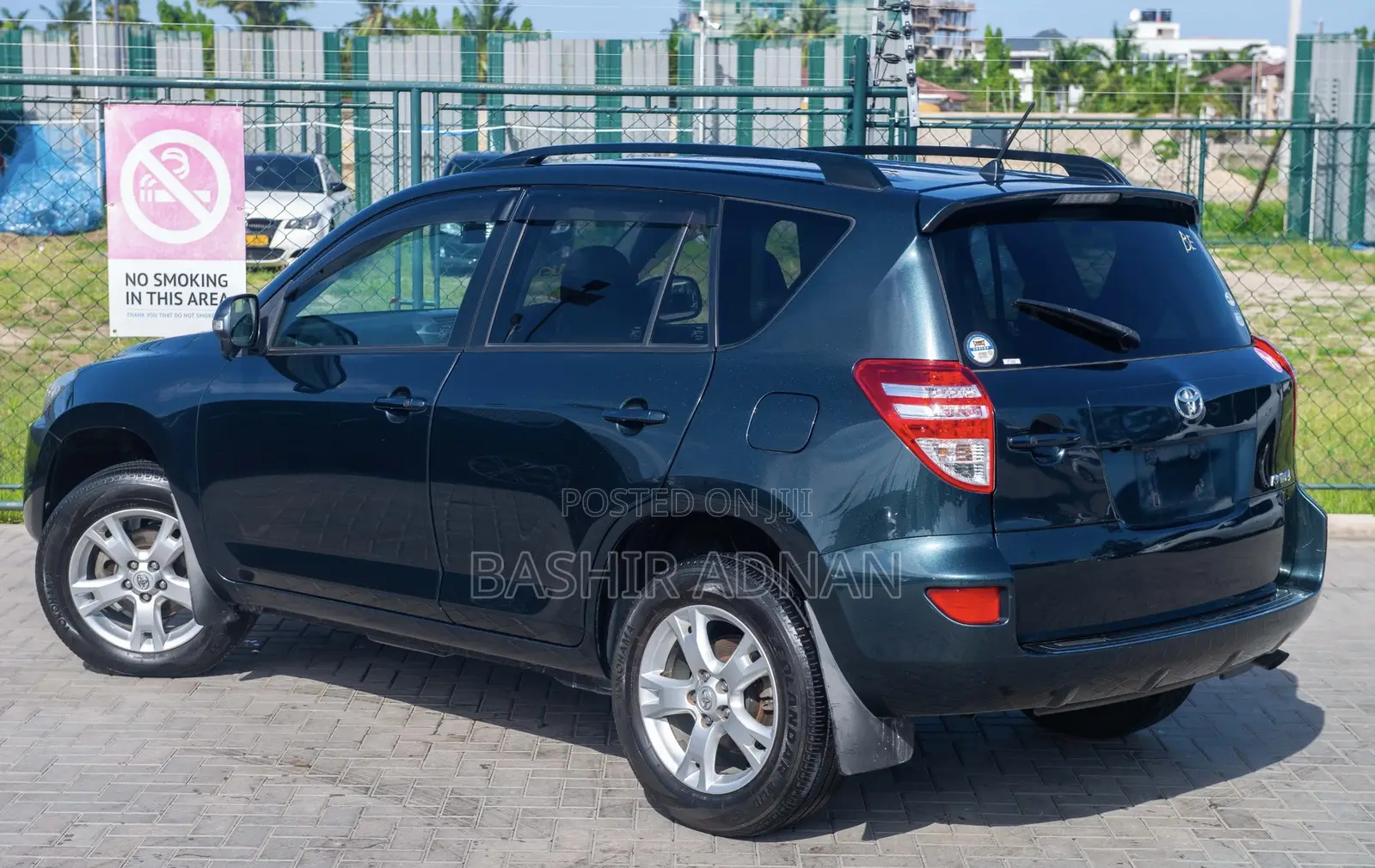 Toyota RAV4 2009 Green