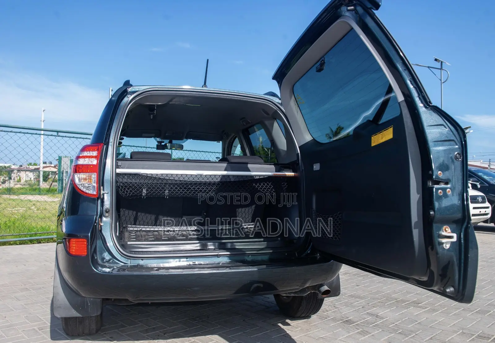Toyota RAV4 2009 Green