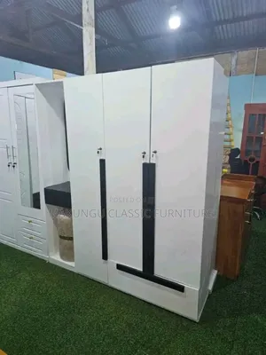 4 Doors Wardrobe Rangi Nyeupe