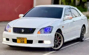 Toyota Crown 2007 White