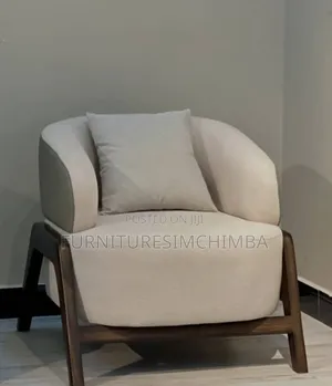 Classic and Luxury Arm Chair