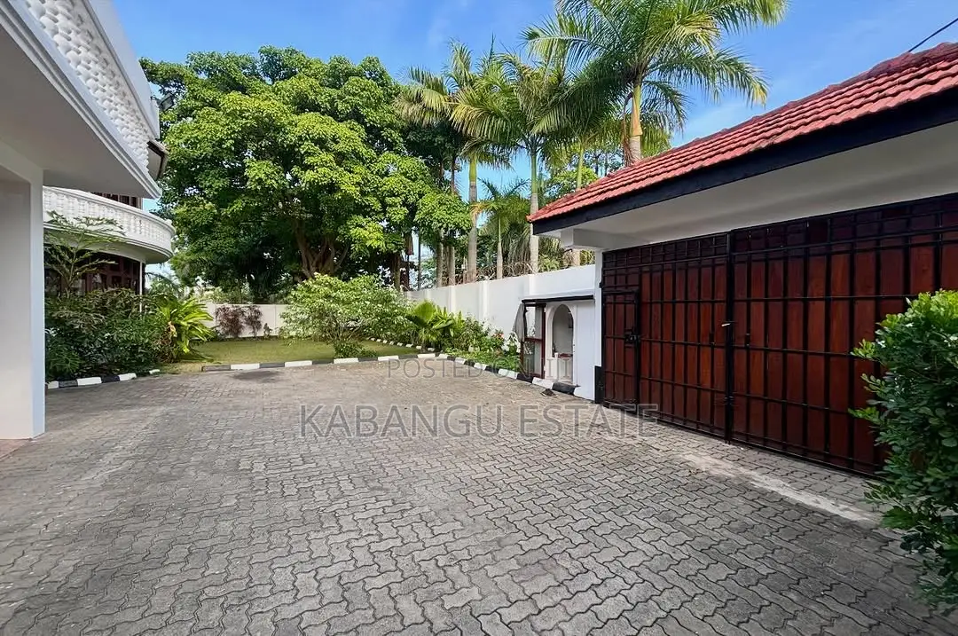 5bdrm House in Masaki for rent