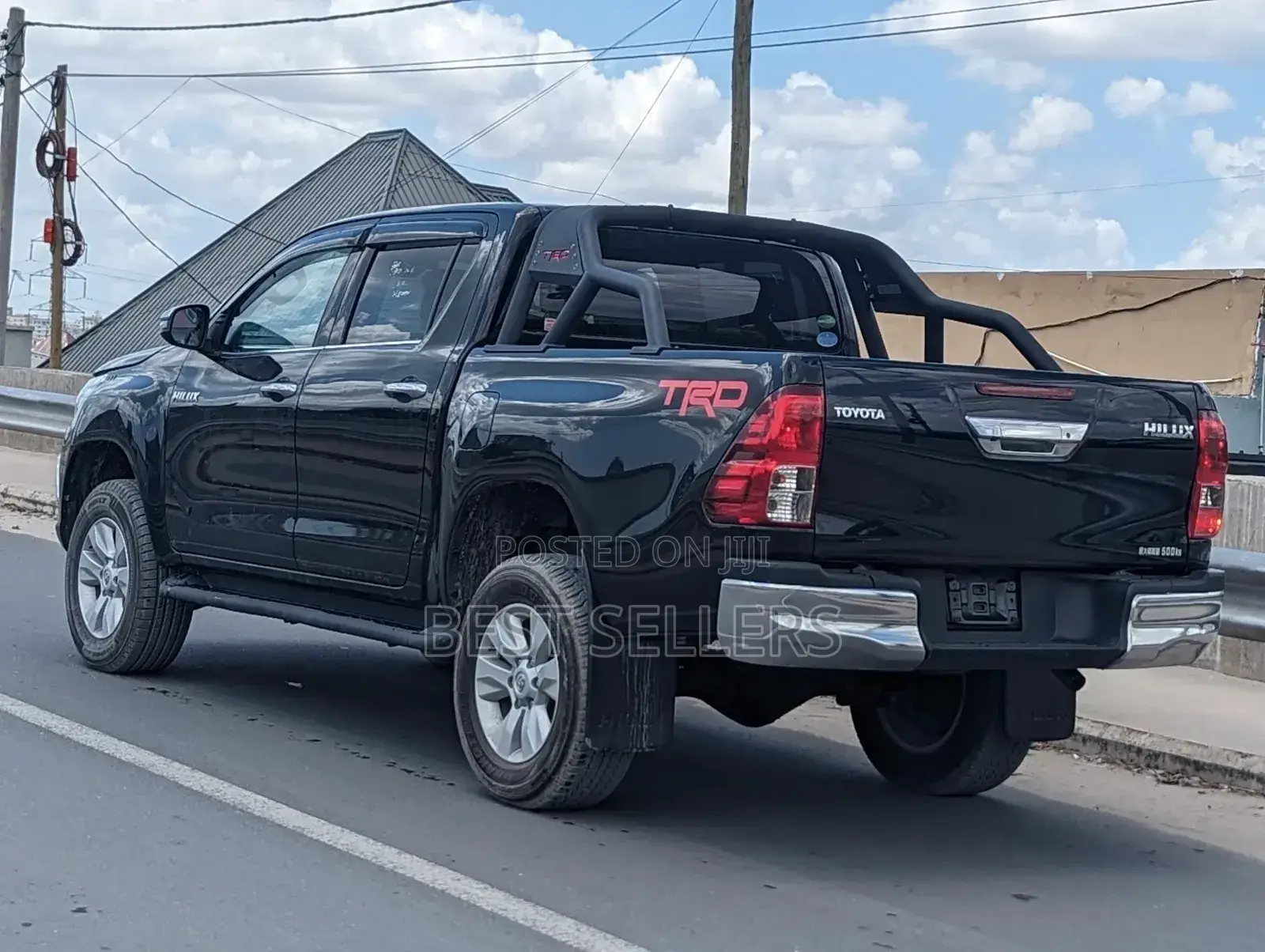 Toyota Hilux SR 4x4 2019 Black