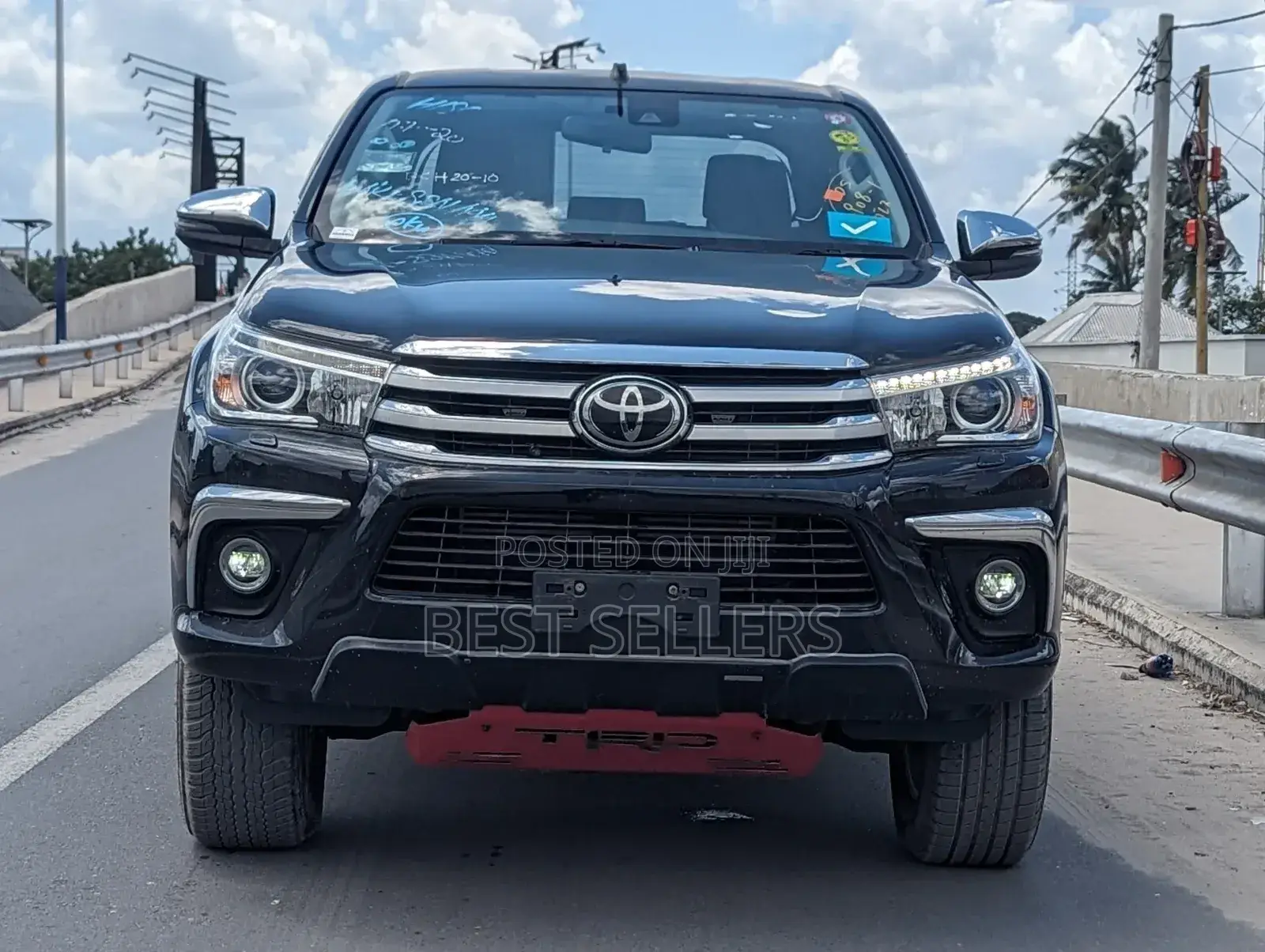 Toyota Hilux SR 4x4 2019 Black