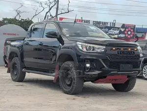 Toyota Hilux Rogue 4x4 2019 Black