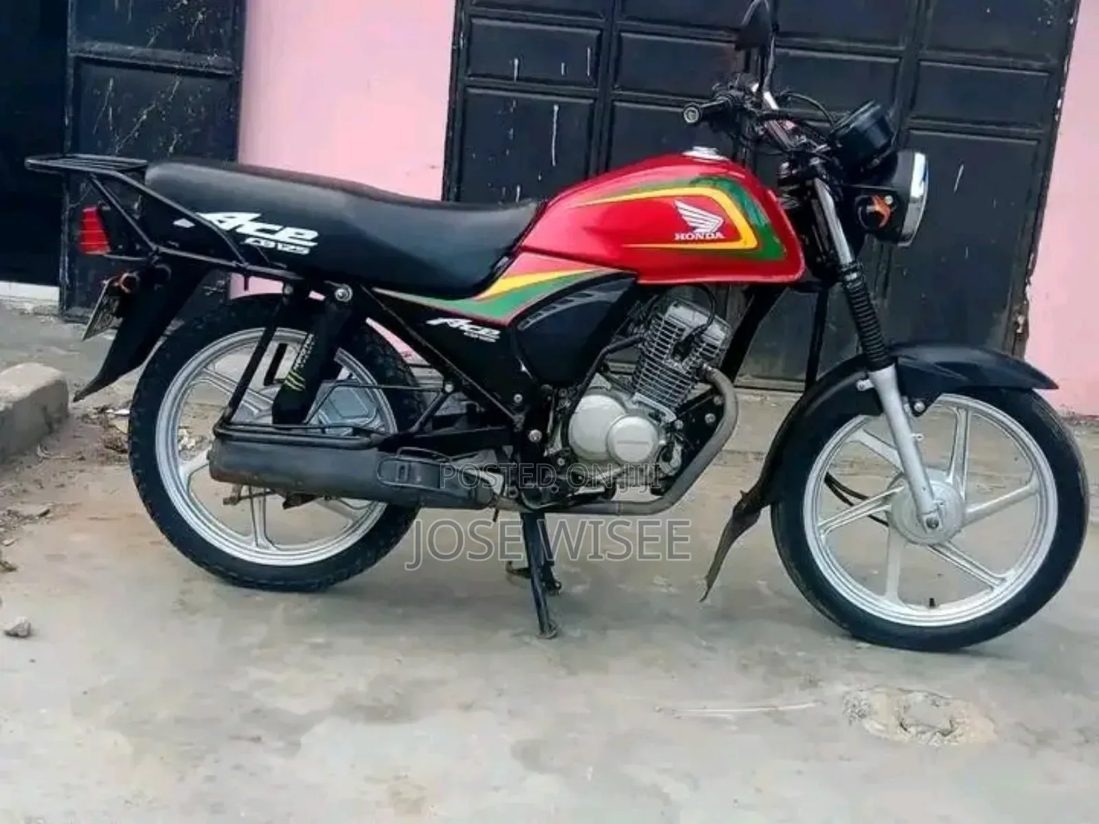 Honda XL 125 2025 Red