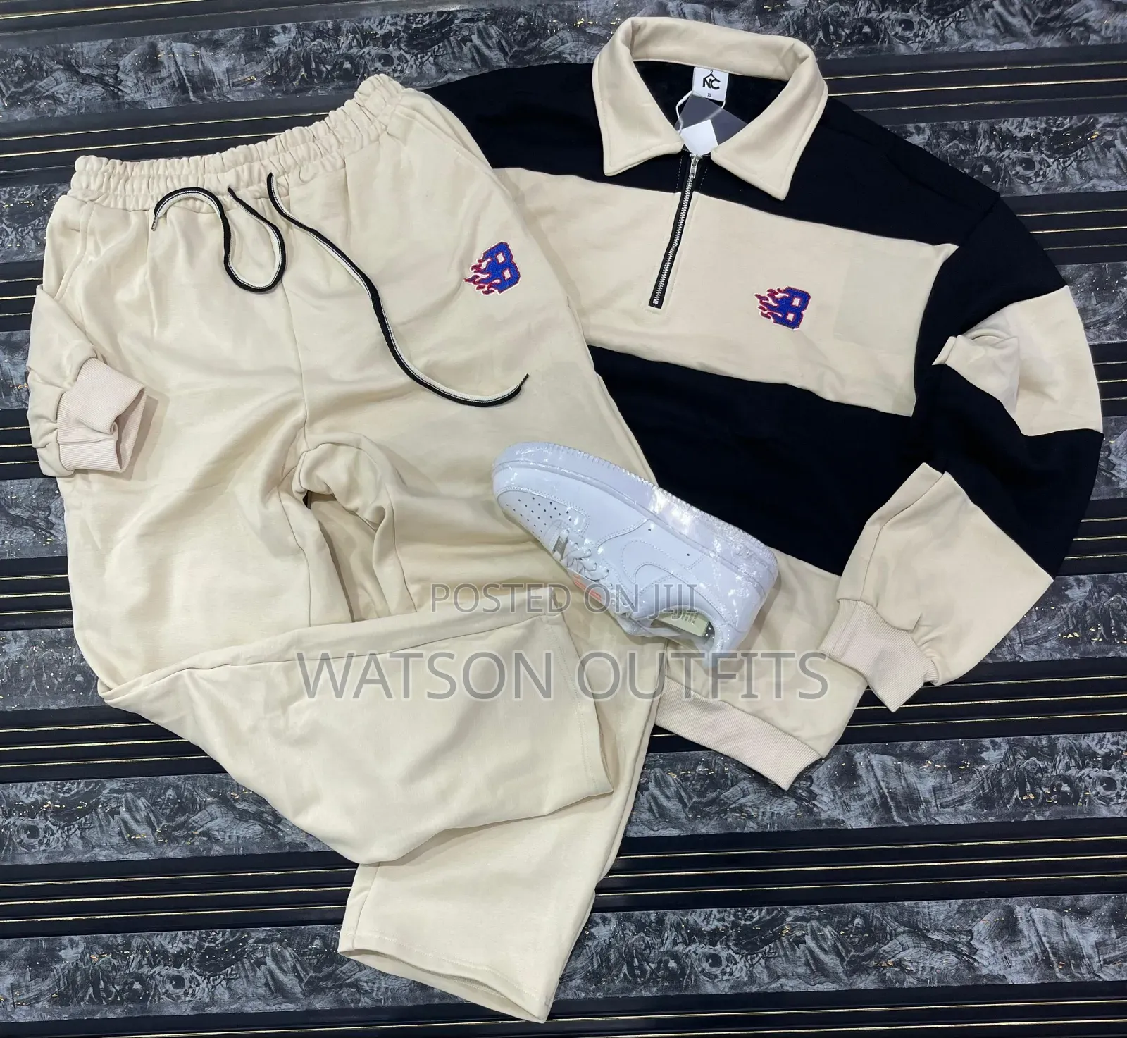 Tracksuits Full With Multiple Colours and Top Top Quality and Form