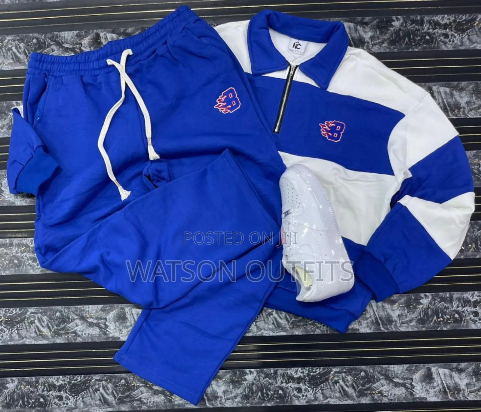 Tracksuits Full With Multiple Colours and Top Top Quality and Form