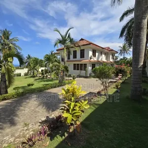 5bdrm House in Mboma Rd,Salasala, Kinondoni for sale