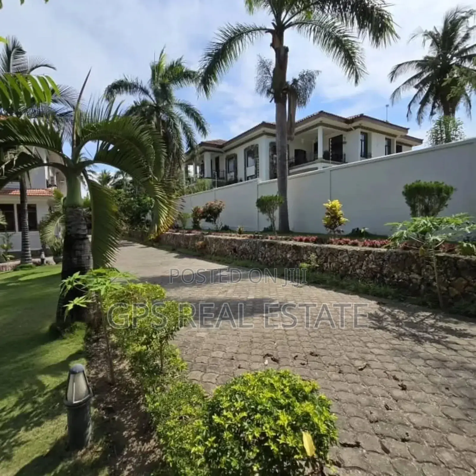 5bdrm Mansion in Salasala, Kinondoni for sale