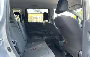Toyota Ractis 2008 Silver