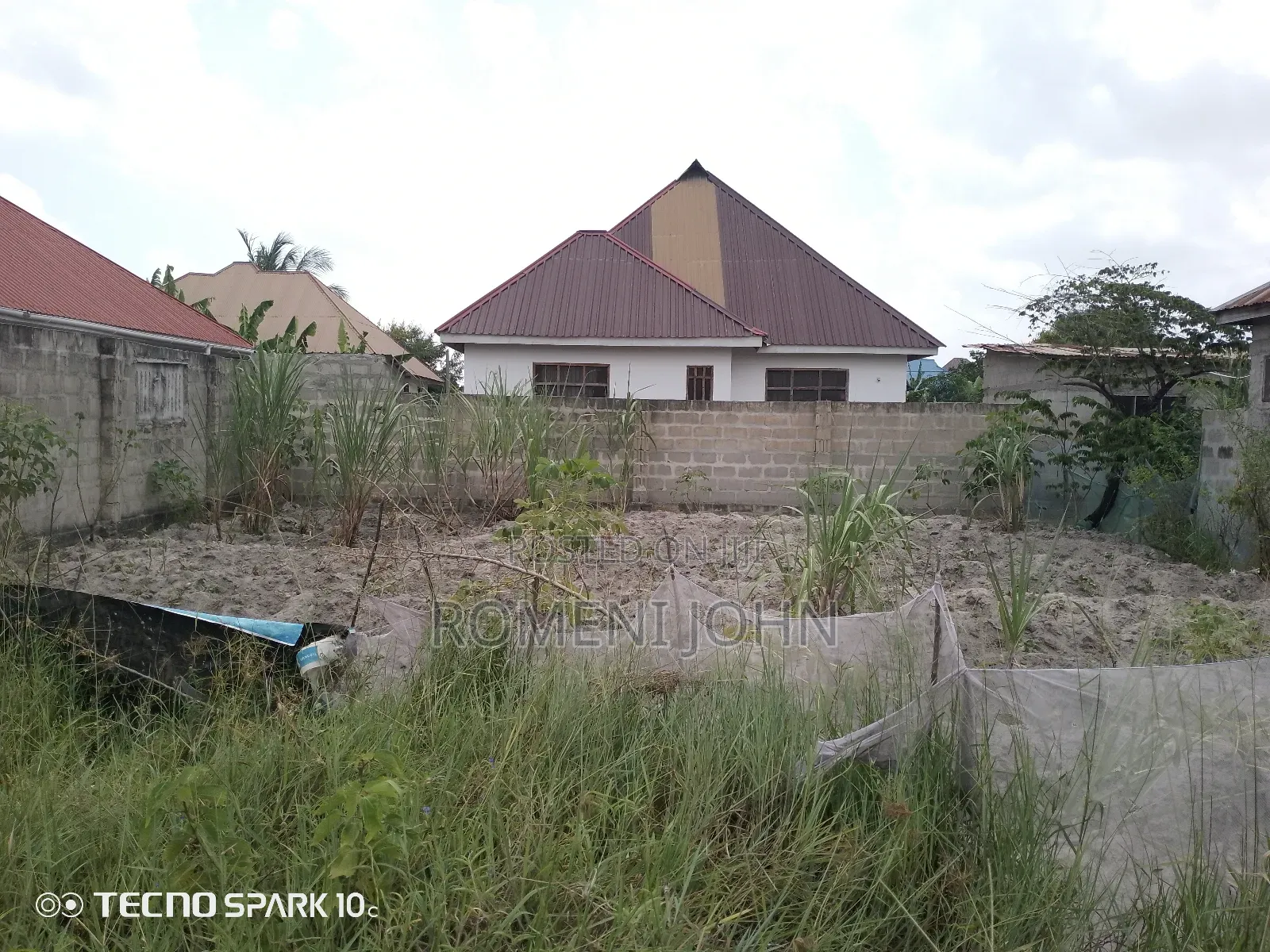 Kiwanja Kinauzwa Milioni 9.5 Gongolamboto Majohe Chuo Rada.