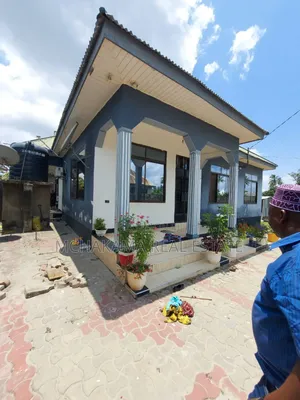 3bdrm House in Mchakama Real Estate, Msongola for sale