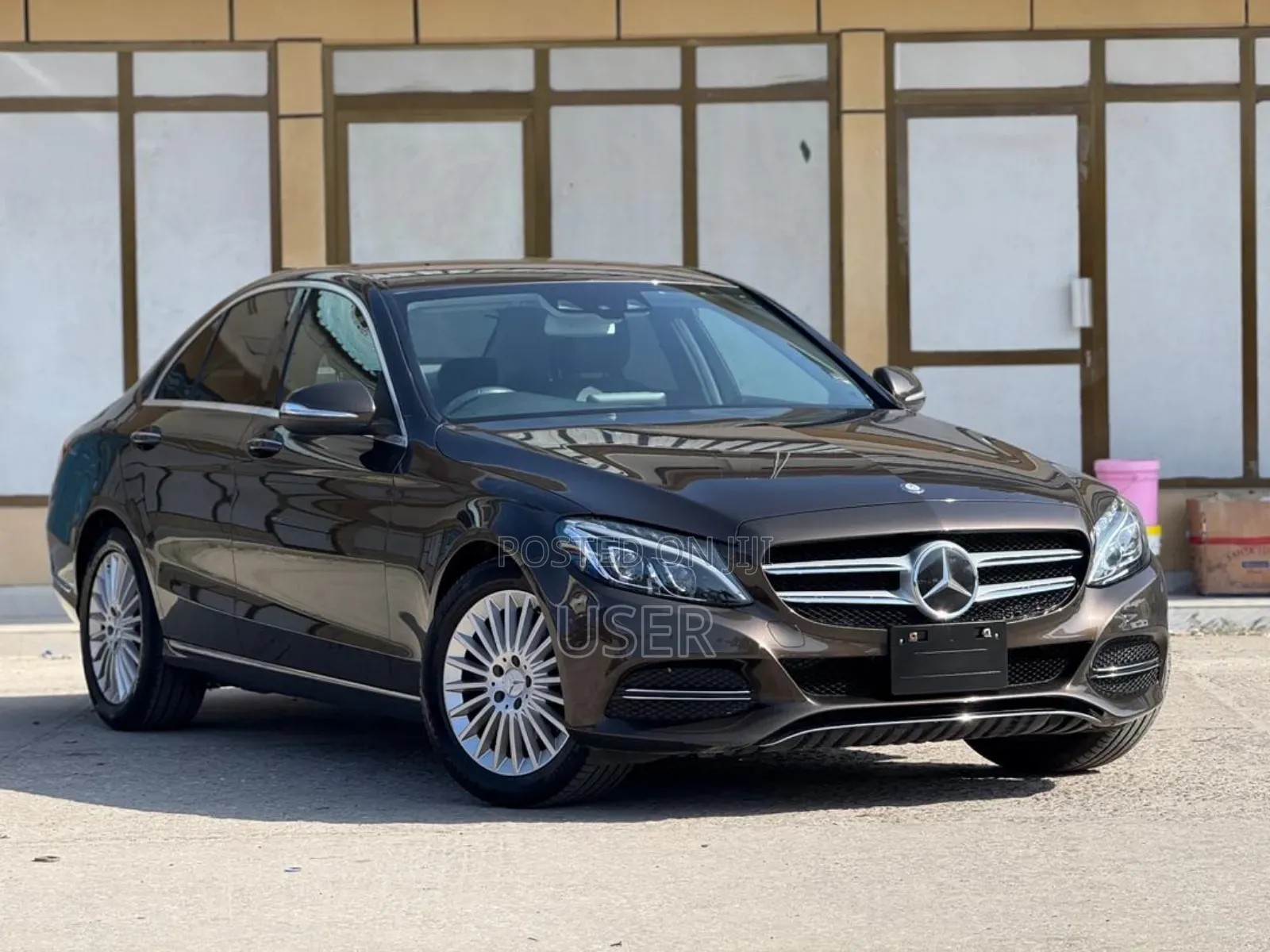 Mercedes-Benz C200 2015 Brown