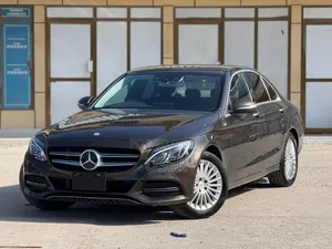 Mercedes-Benz C200 2015 Brown