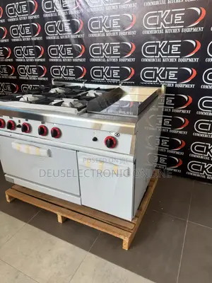 *Jiko La Gesi 4 Burners Range Cooker*
Yenye Griddle, Oven a Cabinet