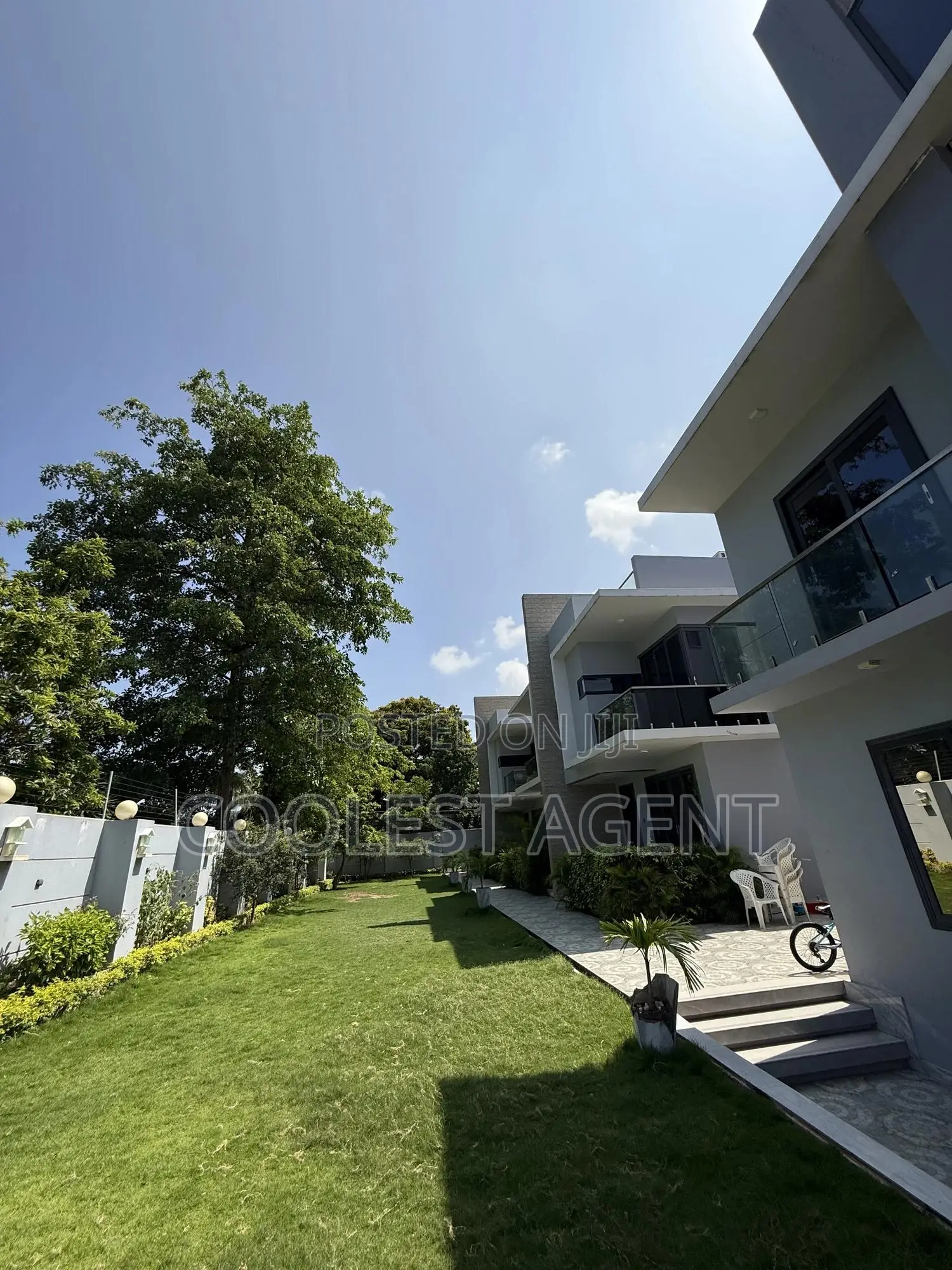 Furnished 1bdrm Apartment in Coolest Estate, Oyster Bay for rent
