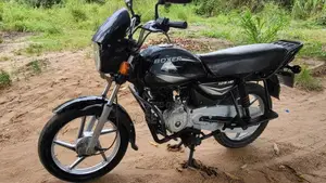 Bajaj Boxer 125 2025 Black