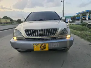 Toyota Harrier 2002 Beige