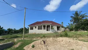 4bdrm House in Madale Mivumoni, Kunduchi for sale