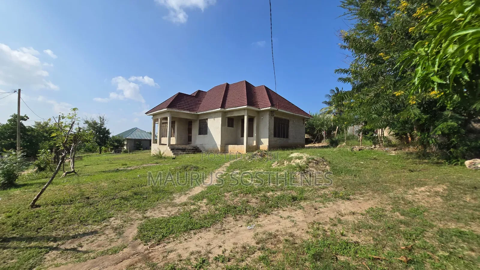 4bdrm House in Madale Mivumoni, Kunduchi for sale