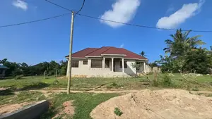 4bdrm House in Madale Mivumoni, Kinondoni for sale