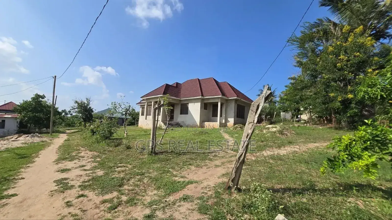 4bdrm House in Madale Mivumoni, Kinondoni for sale