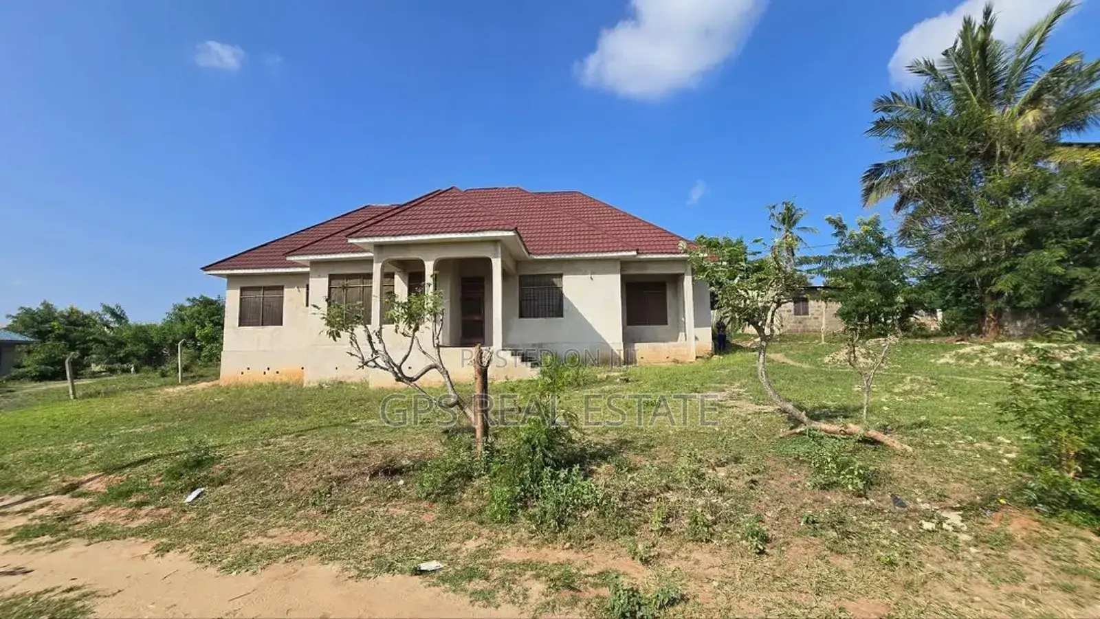 4bdrm House in Madale Mivumoni, Kinondoni for sale