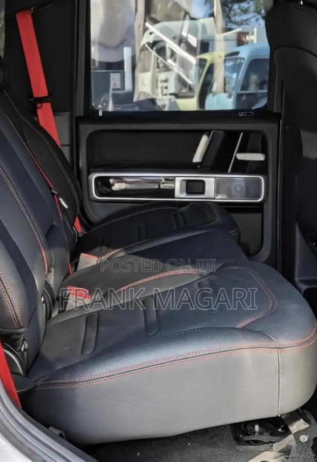 Mercedes-Benz G-Class 2023 White