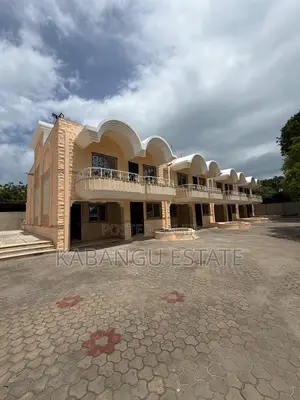 4bdrm Villa in Masaki for rent